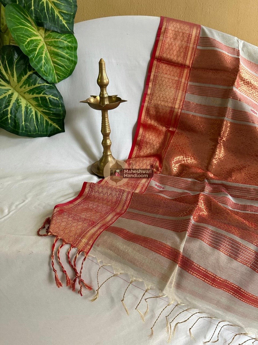 Maheshwari Gray Tissue Rich Pallu Saree 04