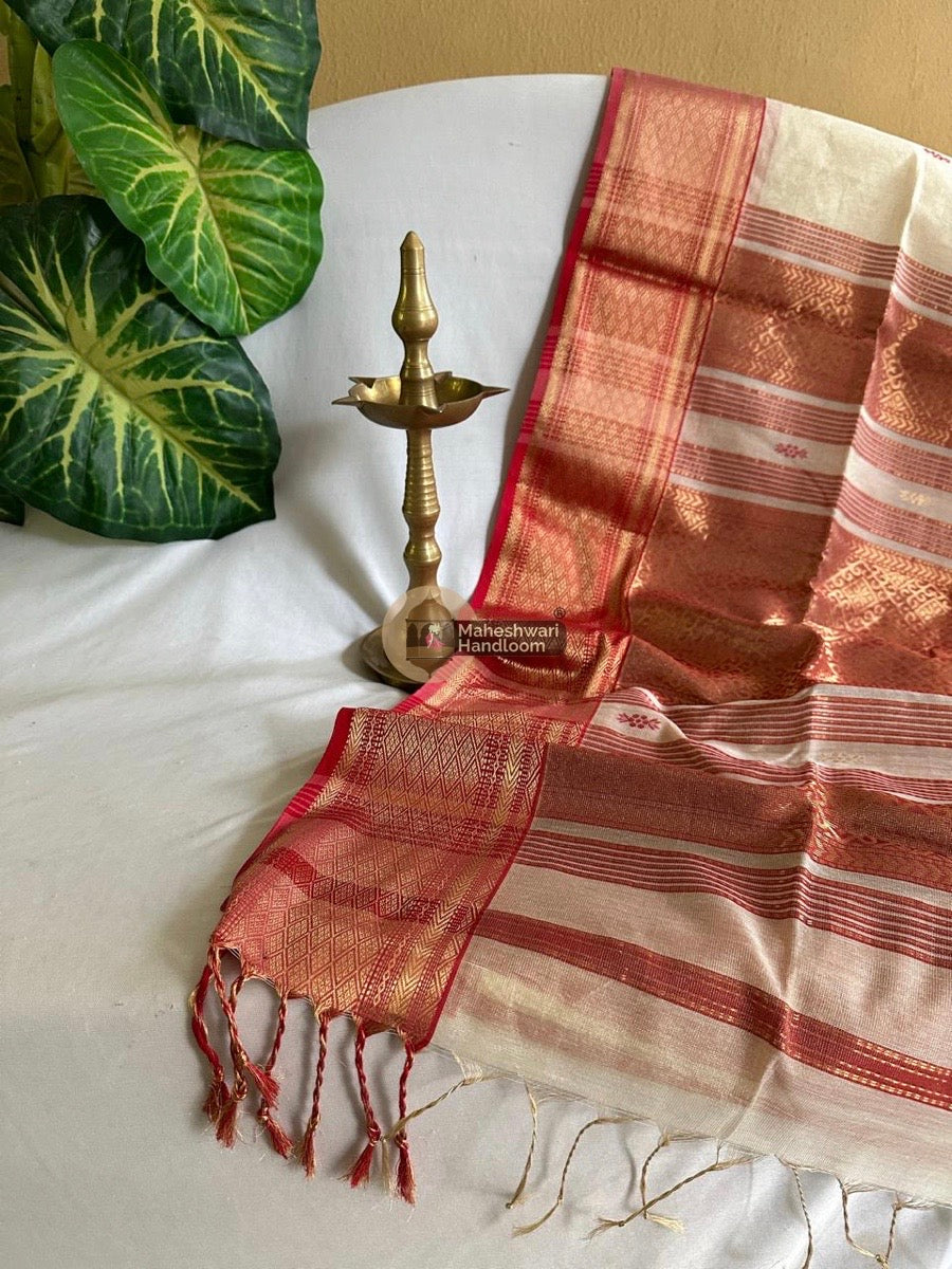 Maheshwari White Tissue Rich Pallu Saree 010