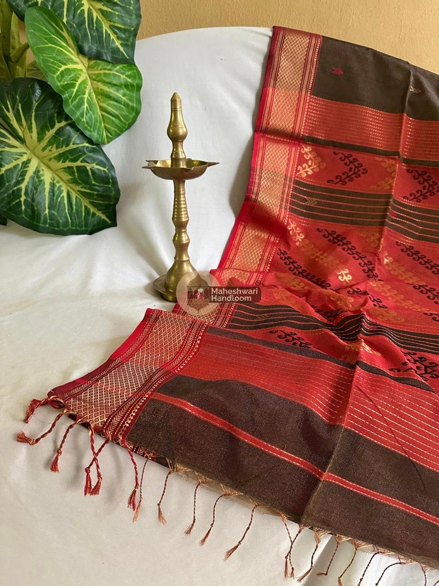 Maheshwari Black Tissue Rich Pallu Saree 022