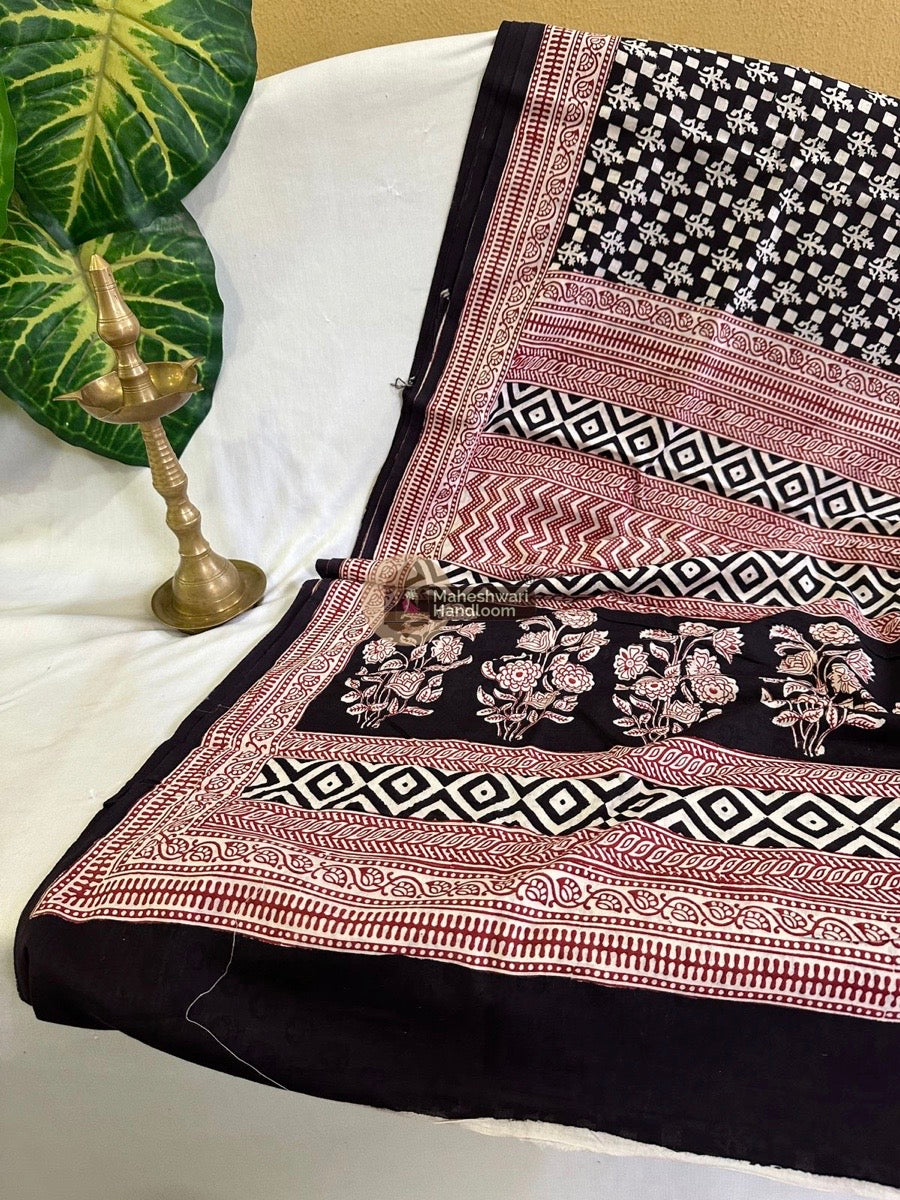 Black White Bagh Print Cotton Saree - 07