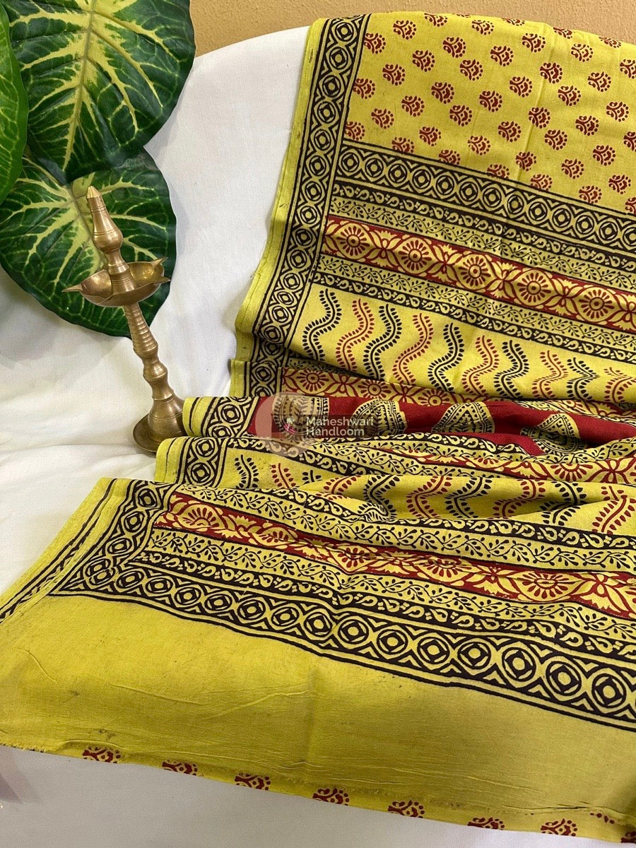 Lemon Yellow Bagh Print Cotton Saree - 12