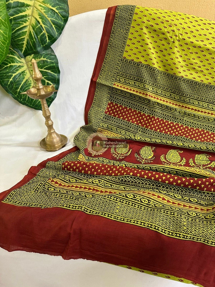 Neon Green Bagh Print Cotton Saree - 10