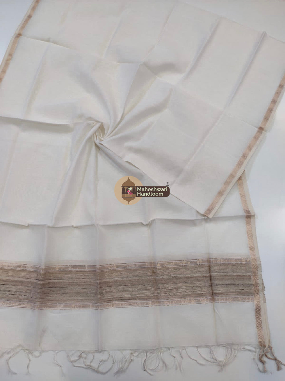 Maheshwari White Silk Dupatta 