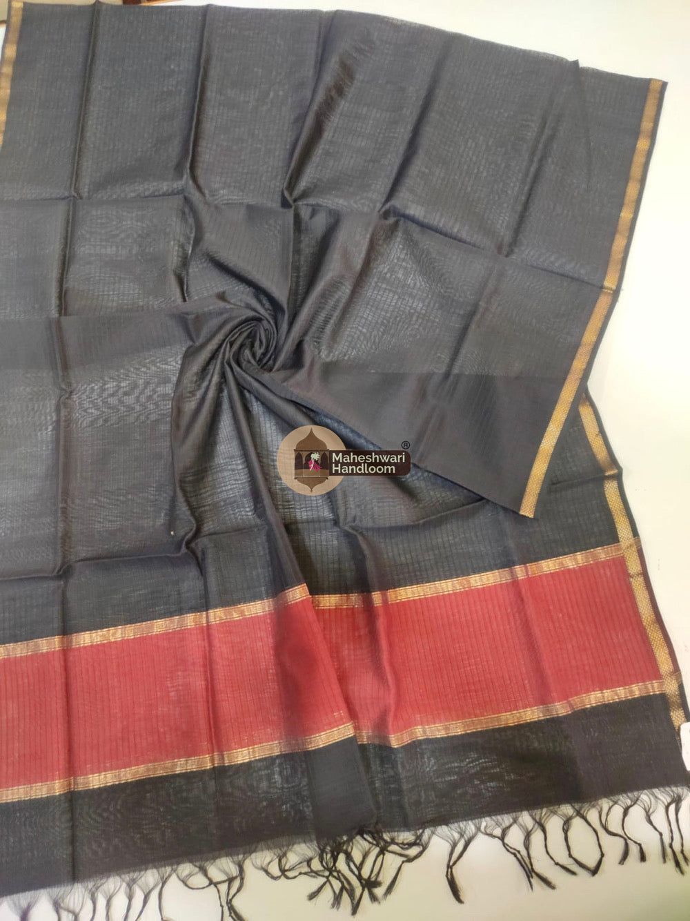 Maheshwari Black Silk Dupatta 