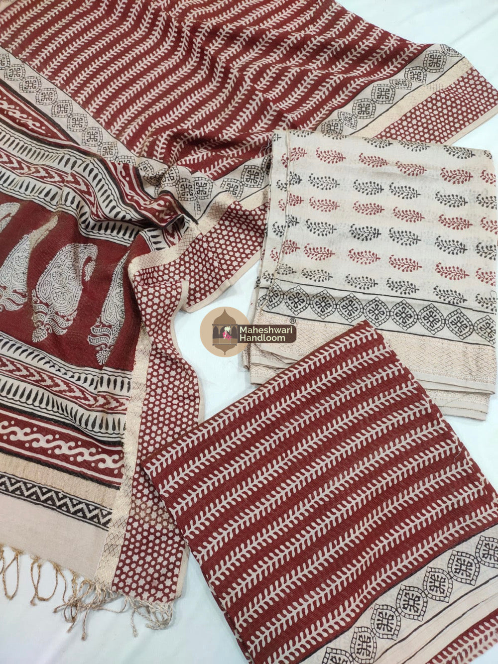 Red Off White Maheshwari Bagh Print Suit set- 59