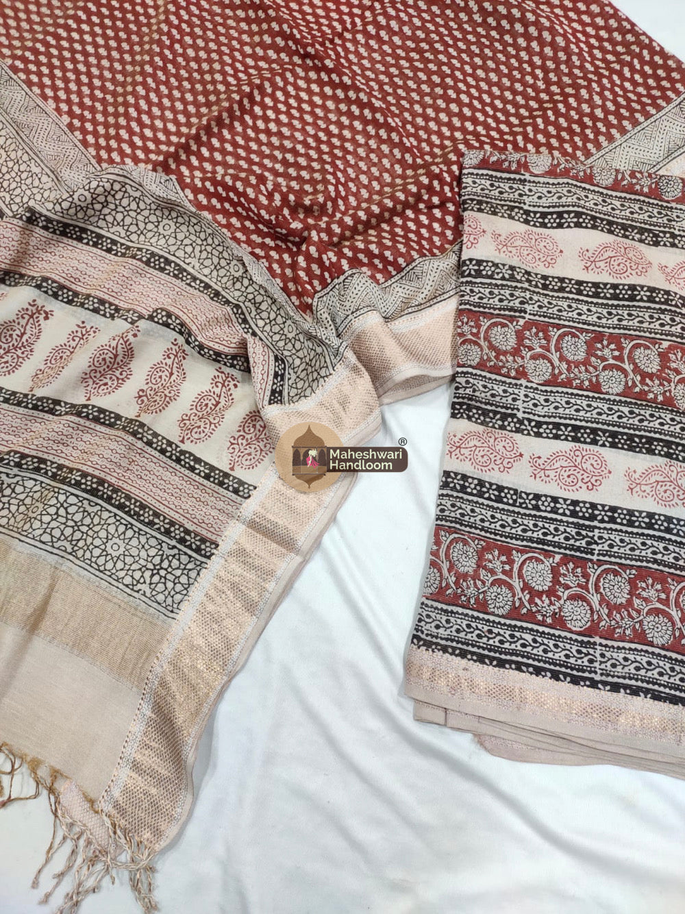 Red Off White Maheshwari Bagh Print Suit set - 53