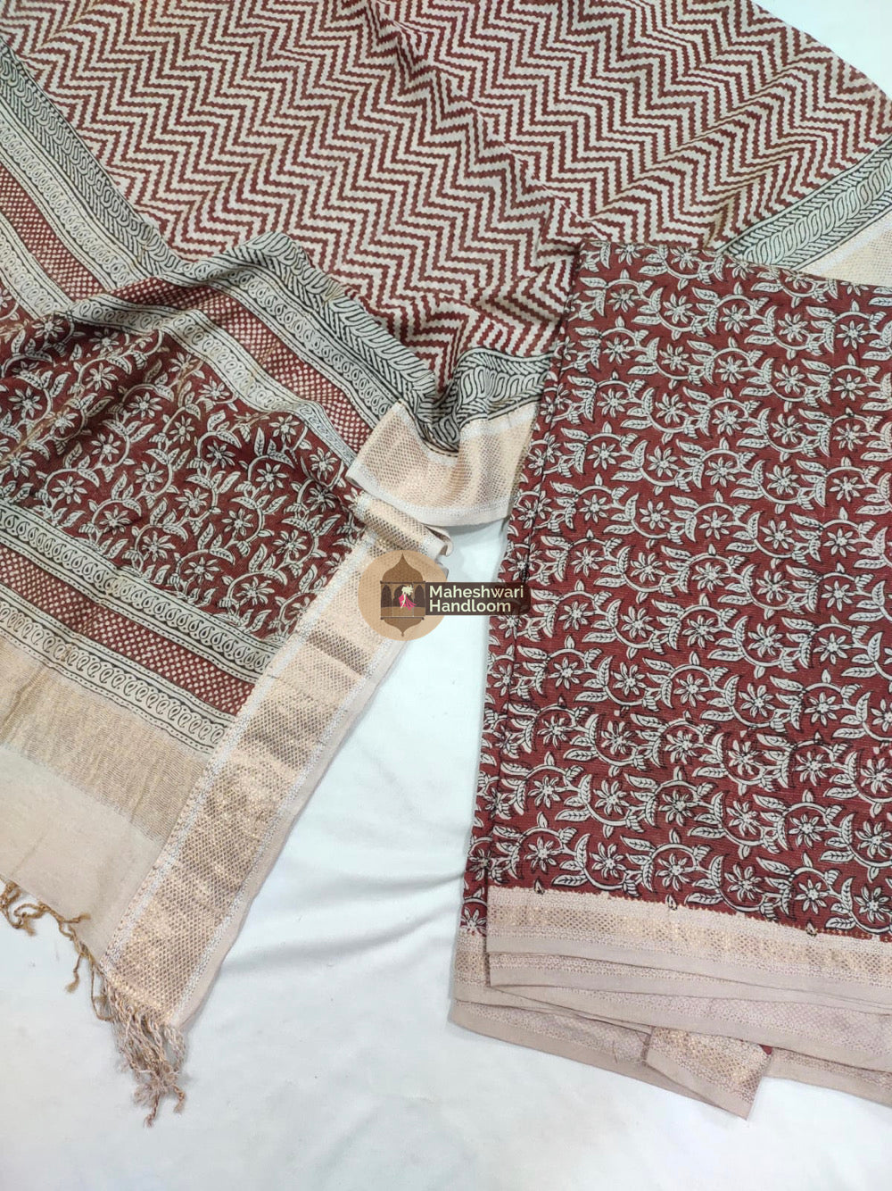 Red Off White Maheshwari Bagh Print Suit set-47