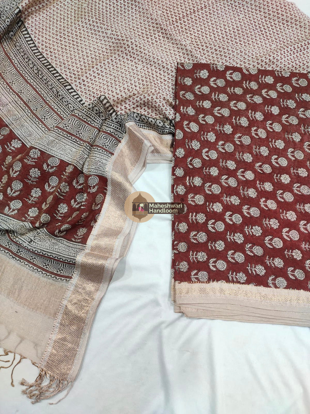 Red White Maheshwari Bagh Print Suit set - 40