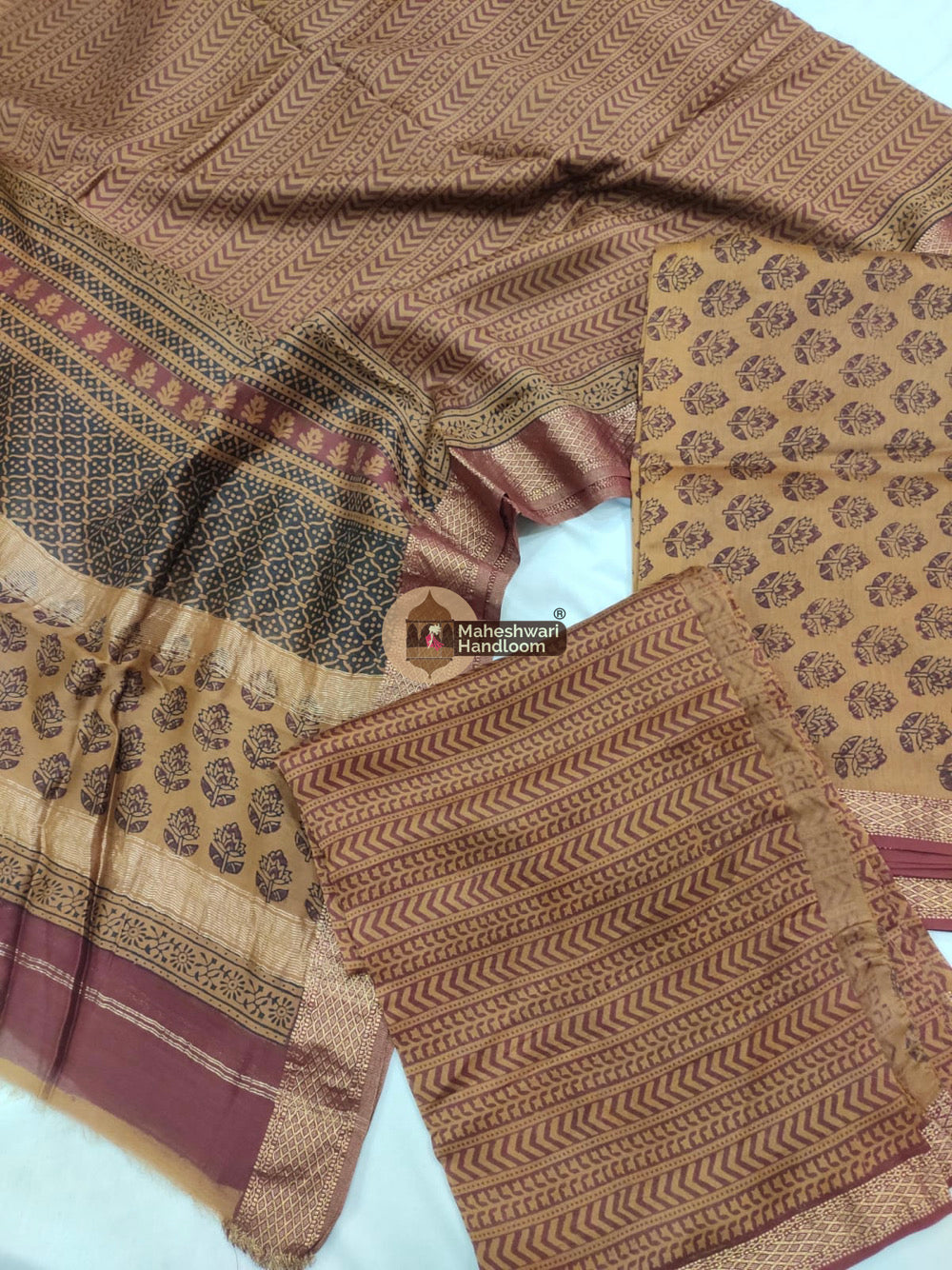 Red Yellow Maheshwari Bagh Print Suit set - 21