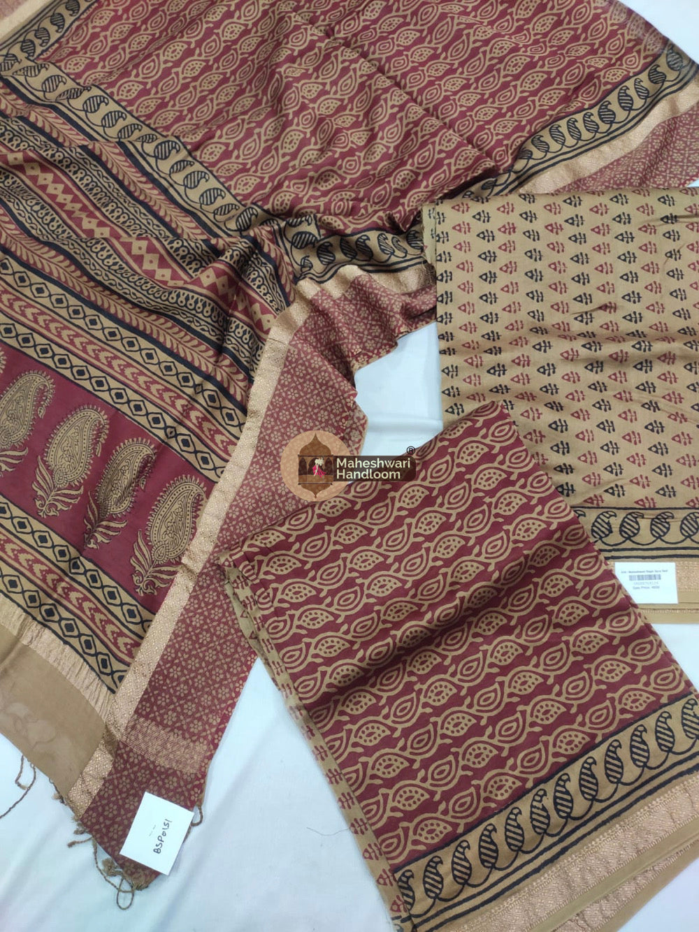 Red Cream Maheshwari Bagh Print Suit set - 17