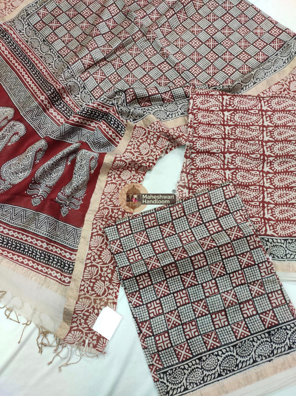 Red White Maheshwari Bagh Print Suit set - 06