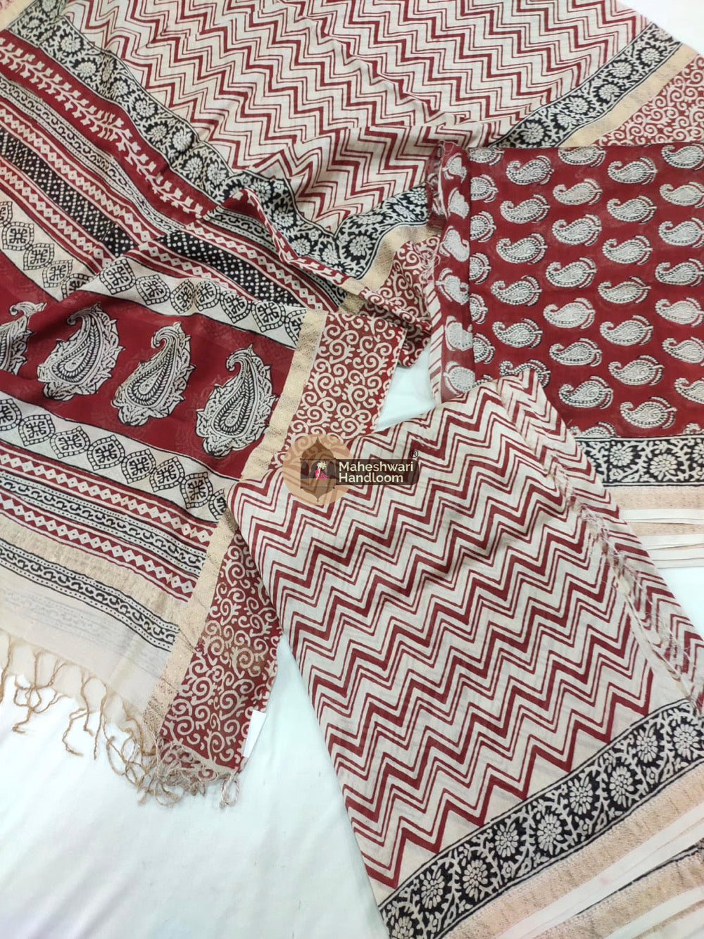 Red White Maheshwari Bagh Print Suit set - 12