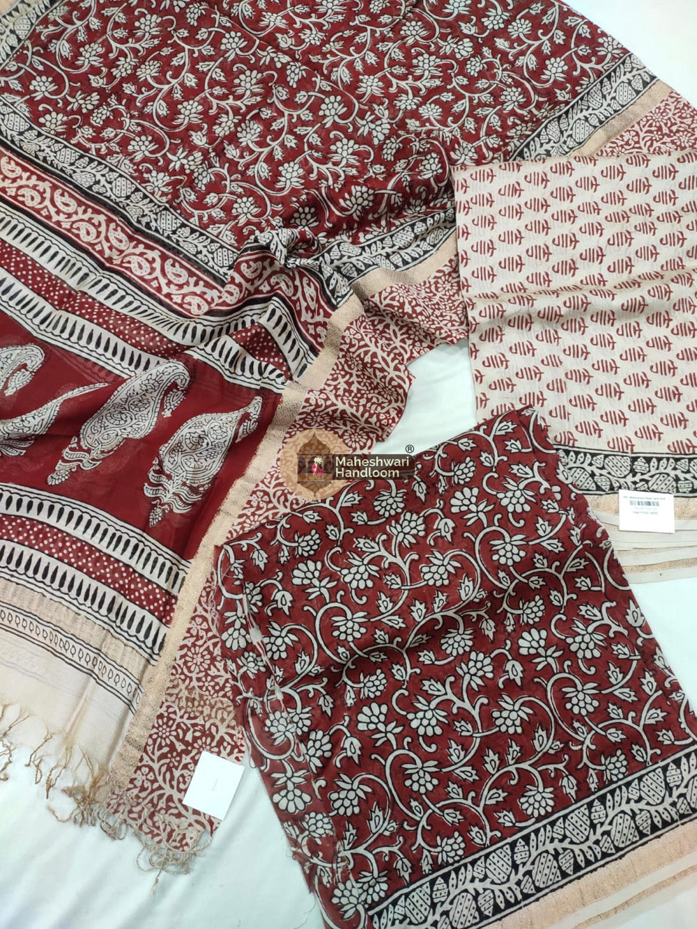 Red White Maheshwari Bagh Print Suit set - 35