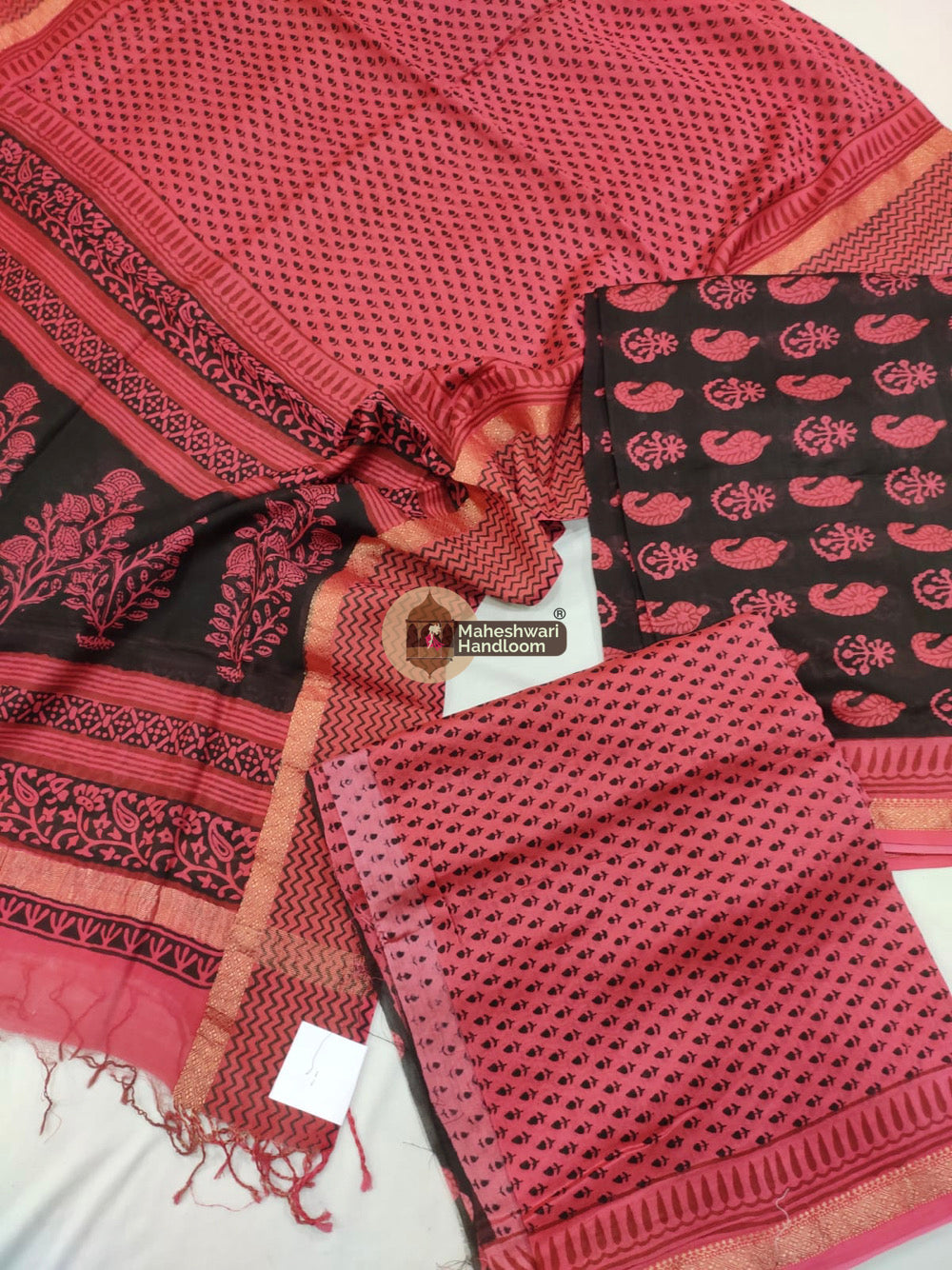 Red Black Maheshwari Bagh Print Suit set - 26