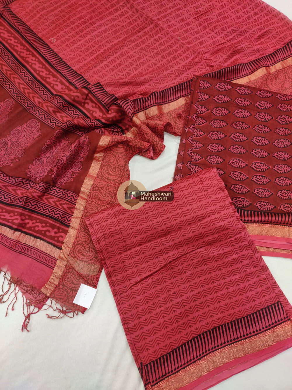 Red Black Maheshwari Bagh Print Suit set - 33