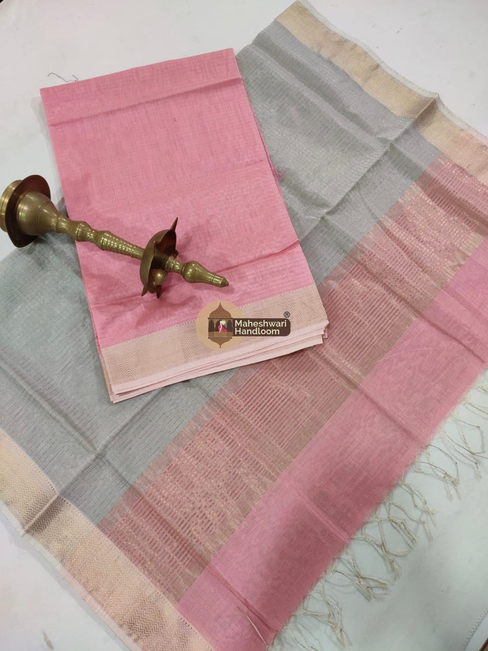 Maheshwari Baby Pink Checks Top Dupatta Suits 