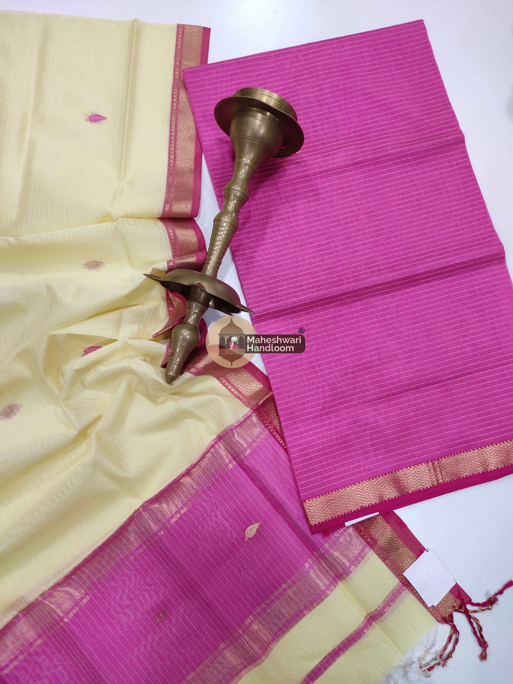 Maheshwari  Pink Butti Top Dupatta Suits