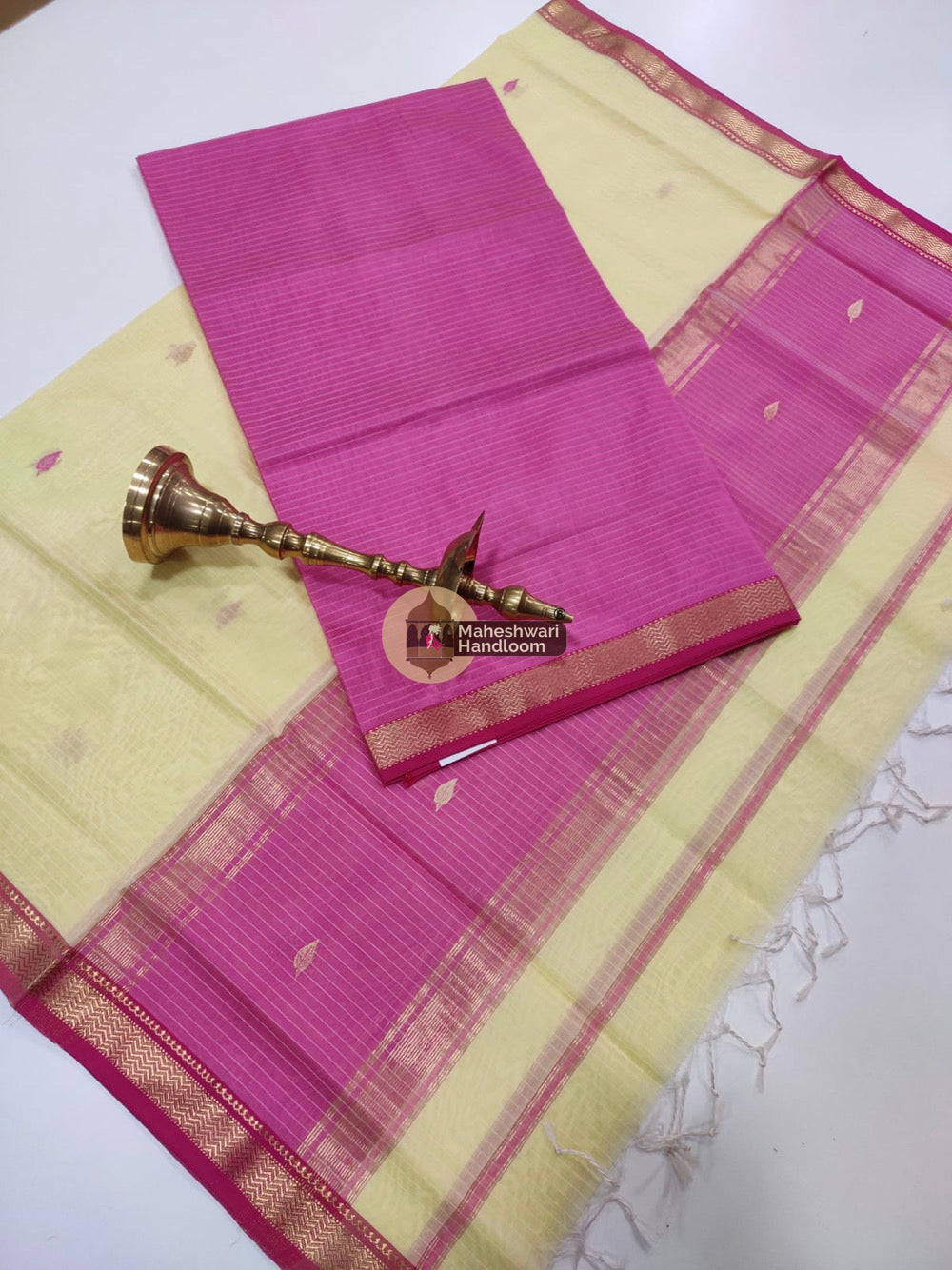 Maheshwari  Pink Butti Top Dupatta Suits