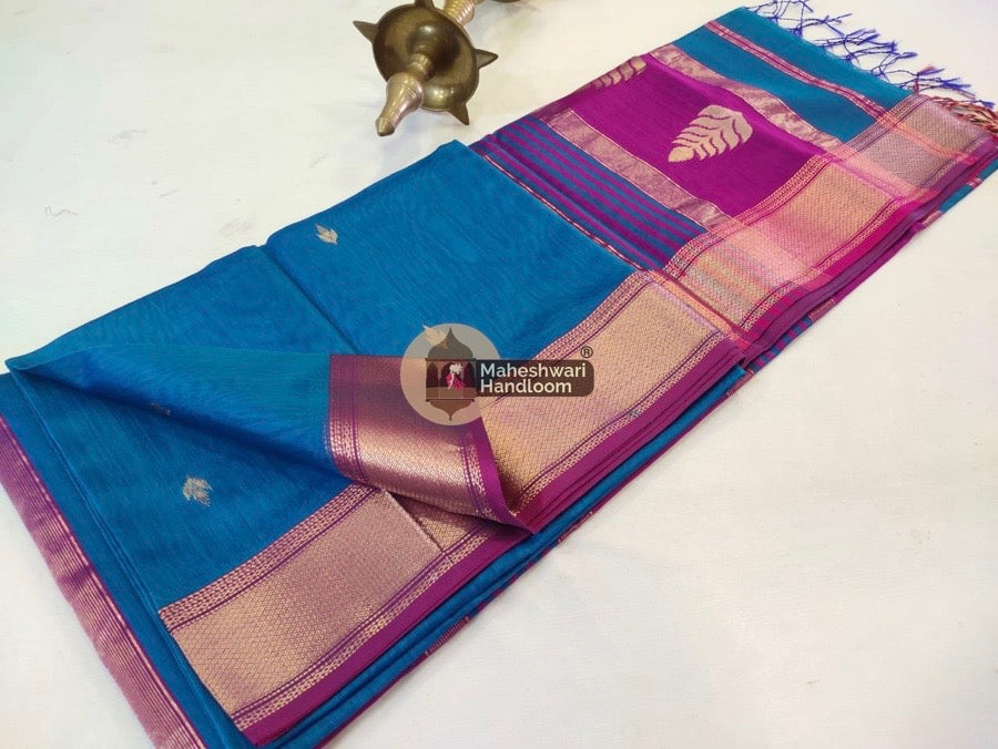 Maheshwari Blue Butta Pallu Zari Border Saree 02
