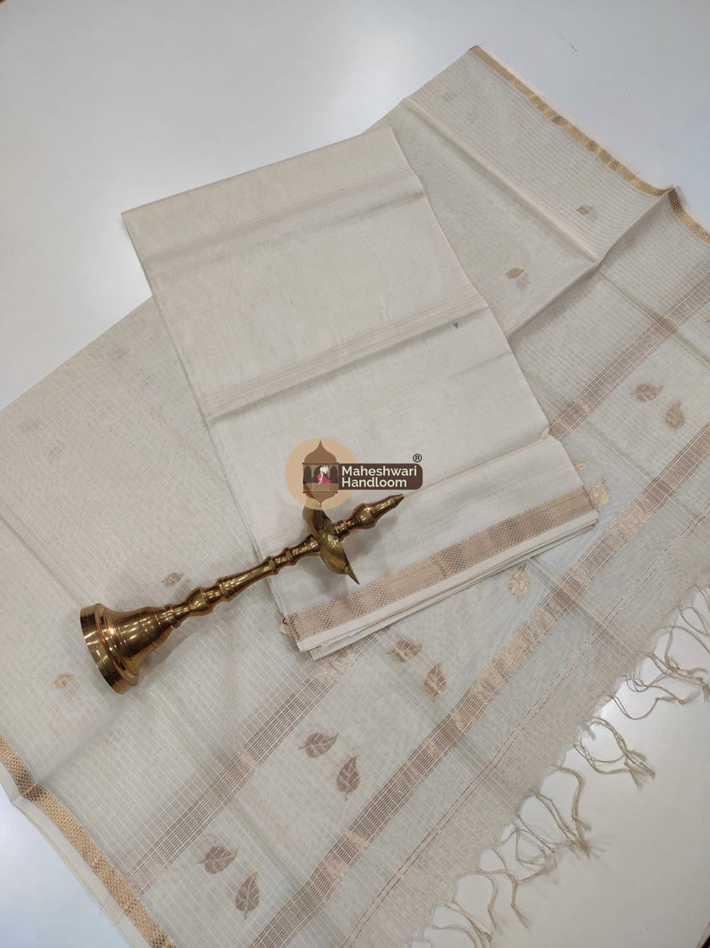 Off White Maheshwari Butta Top Dupatta 