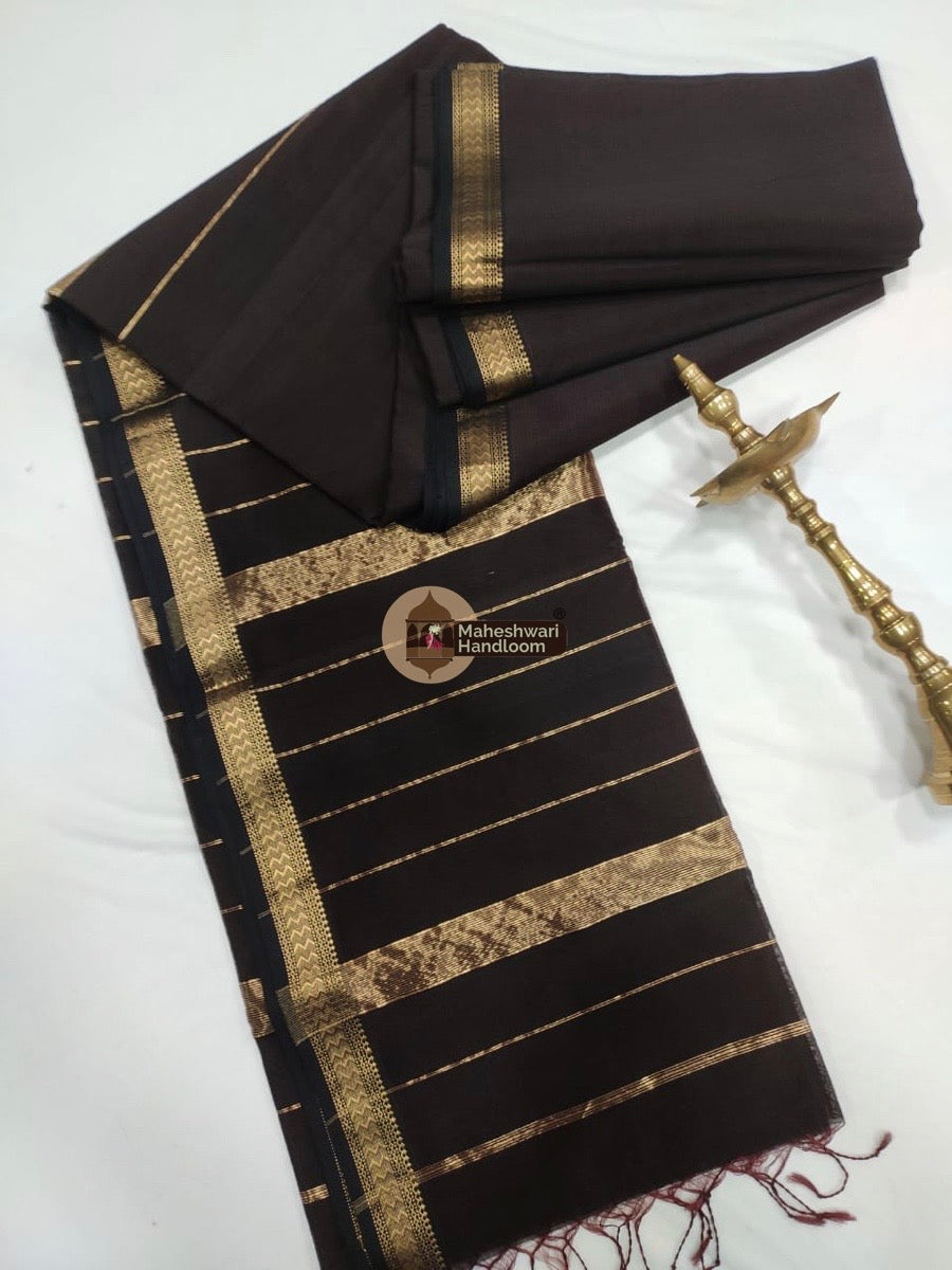 Maheshwari Black Handwoven Rashta Border Saree 02