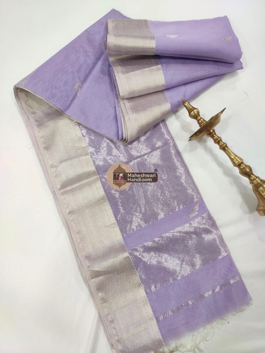 Maheshwari Lavender Silver Zari Butti Saree 