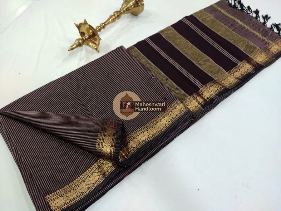 Maheshwari Grey Garbha Reshmi 75% Mulbury Silk Saree