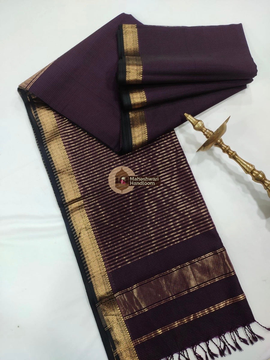 Maheshwari Violet Garbha Reshmi 75% Mulbury Silk Saree 