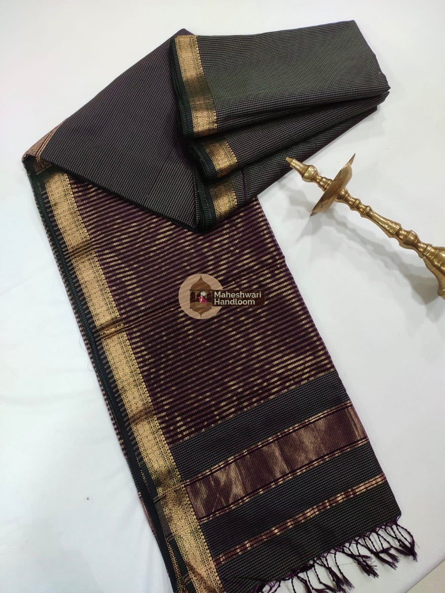 Maheshwari Black Garbha Reshmi 75% Mulbury Silk Saree