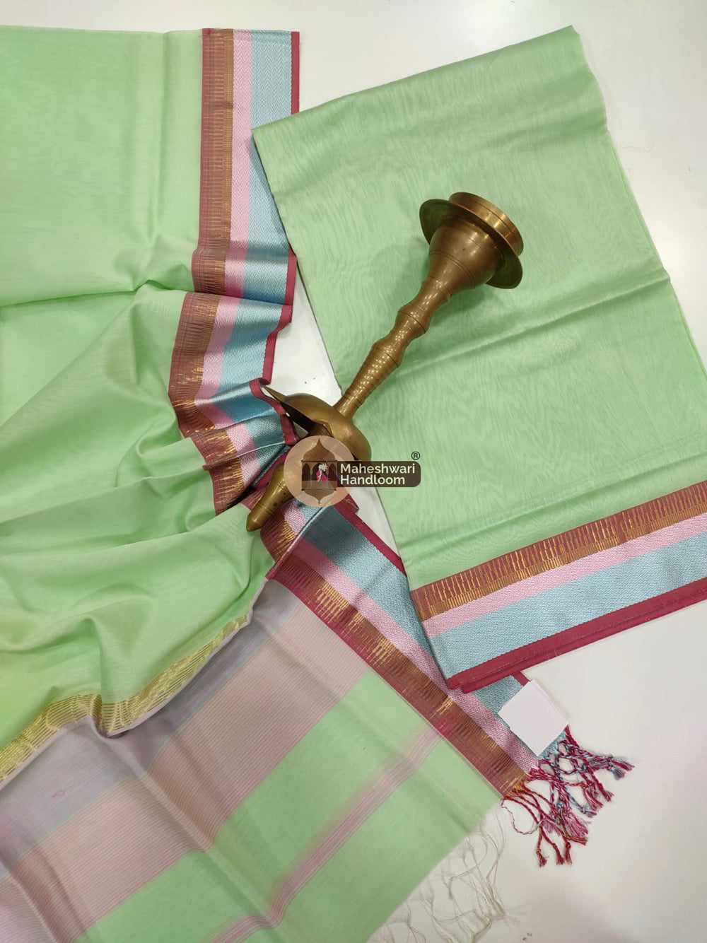 Maheshwari Pista Green Multicolor Border Top Dupatta Set 