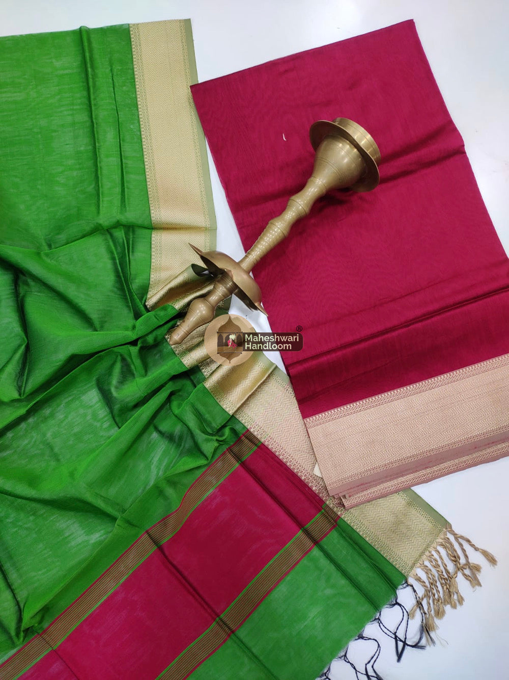 Maheshwari Magenta Multicolor Border Top Dupatta Set