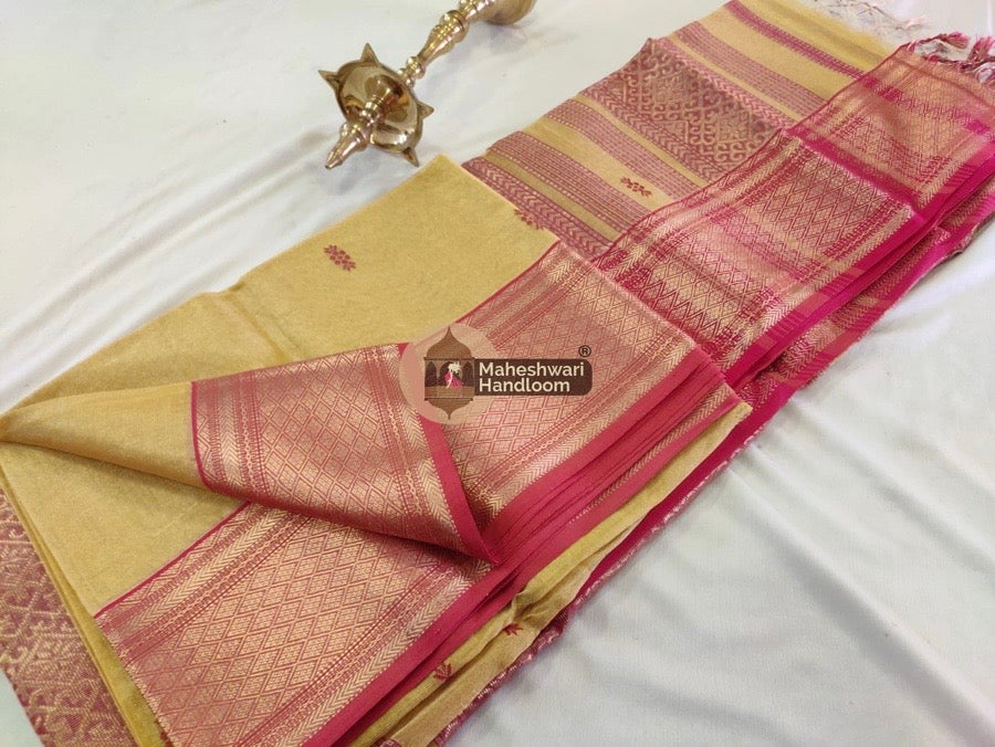 Exclusive Yellow Tissue Rich Pallu Maheshwari Saree 04