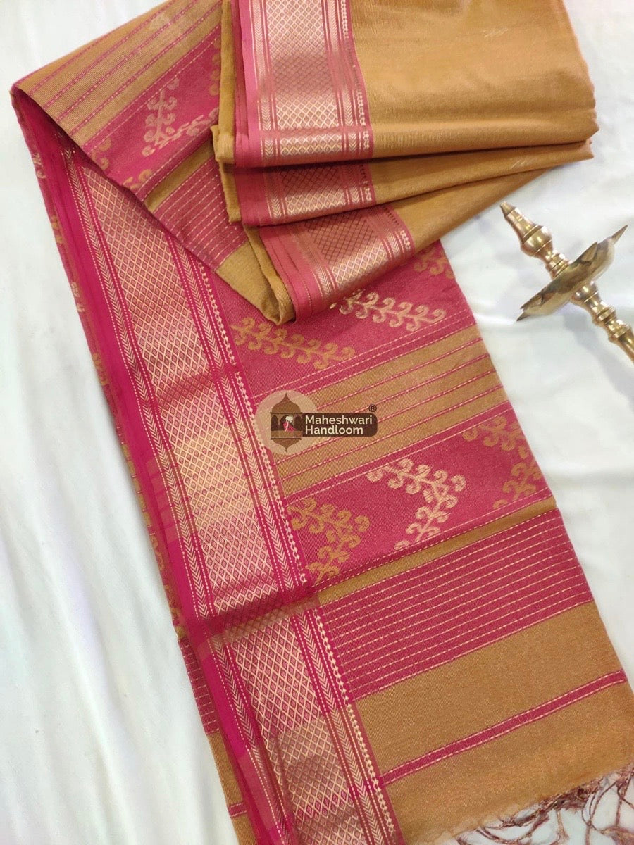 Exclusive Light Brown Tissue Rich Pallu Maheshwari Saree 06