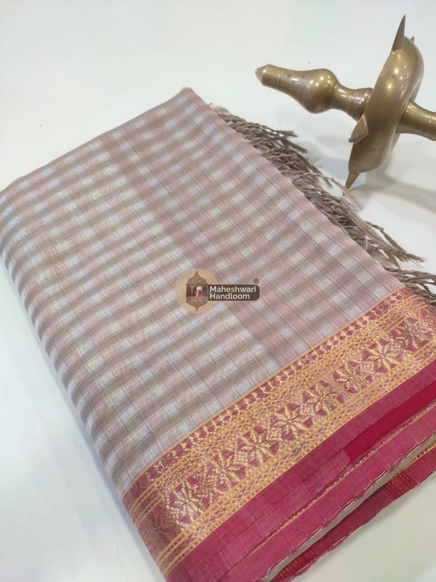 Maheshwari Light Beige Garbha Reshmi 75% Mulbury Silk Saree 04