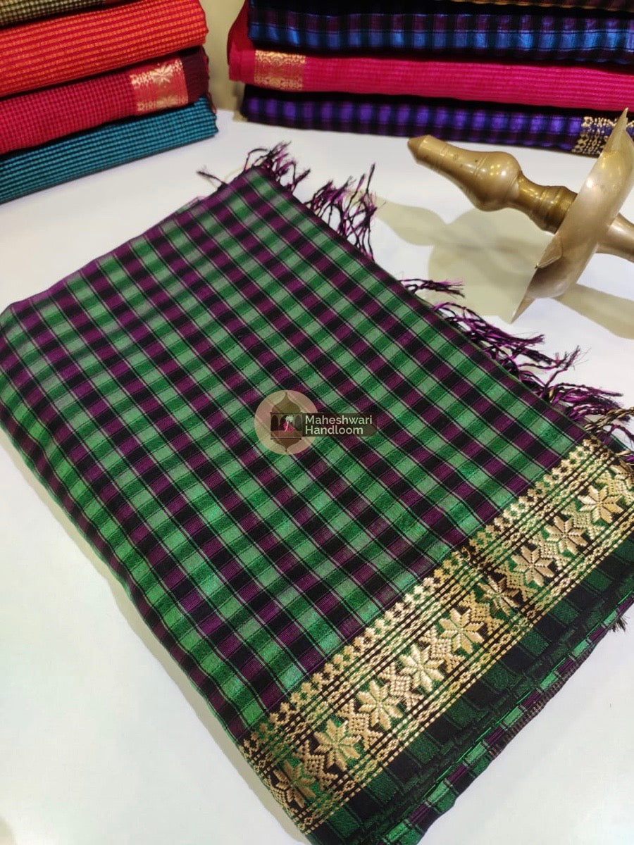 Maheshwari Green Garbha Reshmi 75% Mulbury Silk Saree 01