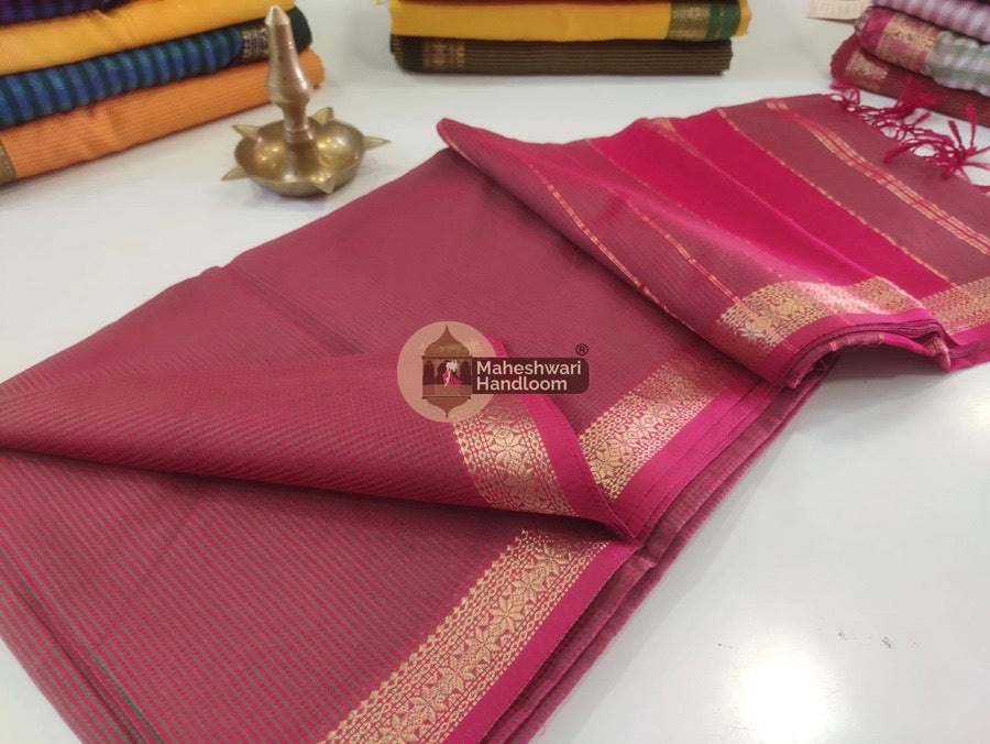 Maheshwari Red-Green Garbha Reshmi 75% Mulbury Silk Saree 08