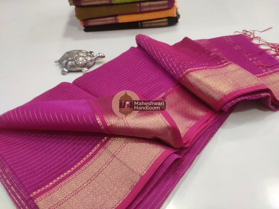 Maheshwari Magenta Self Zari Lining Body Saree 019