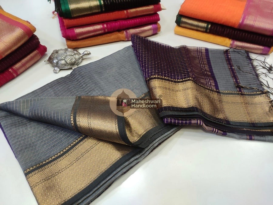 Maheshwari Grey Self Zari Lining Body Saree 013