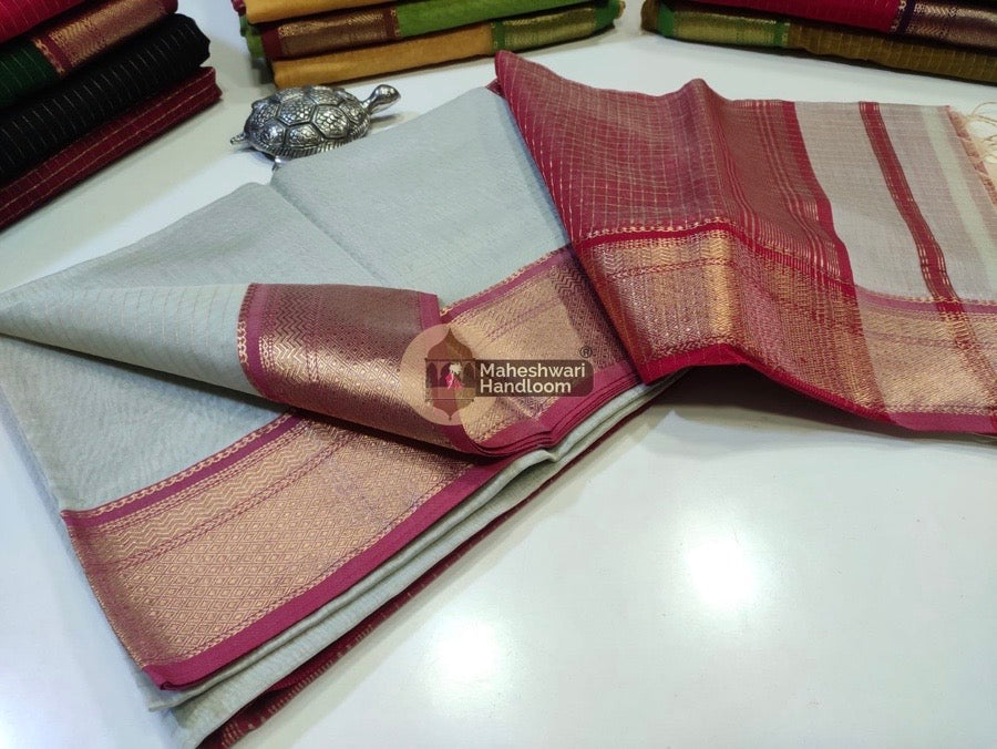 Maheshwari Grey Self Zari Lining Body Saree 02