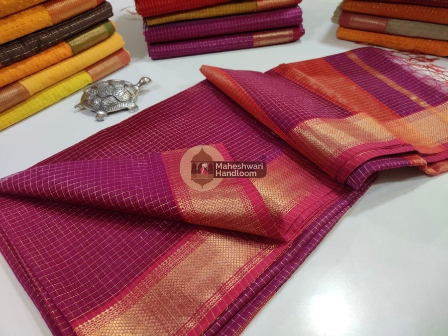 Magenta Zari Checks Saree 07