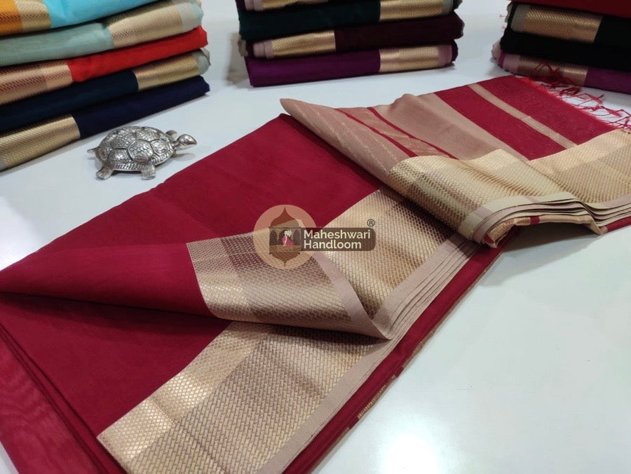 Deep Red Thread Border Saree 04