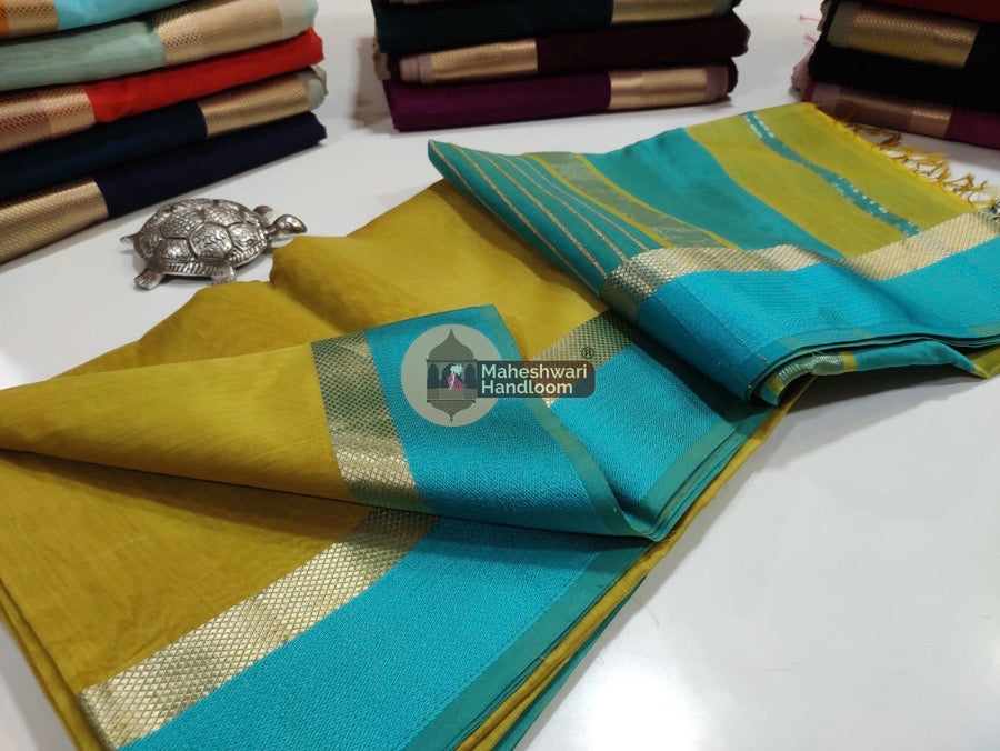 Olive Green Thread Border Saree 05