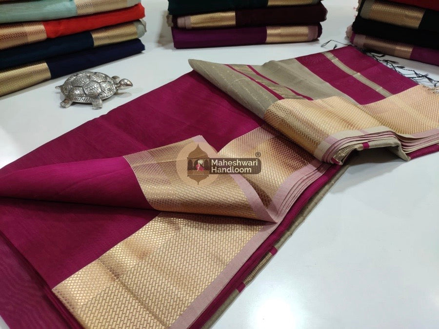 Wine Thread Border Saree 09