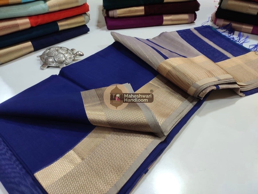 Navy Blue Thread Border Saree 08