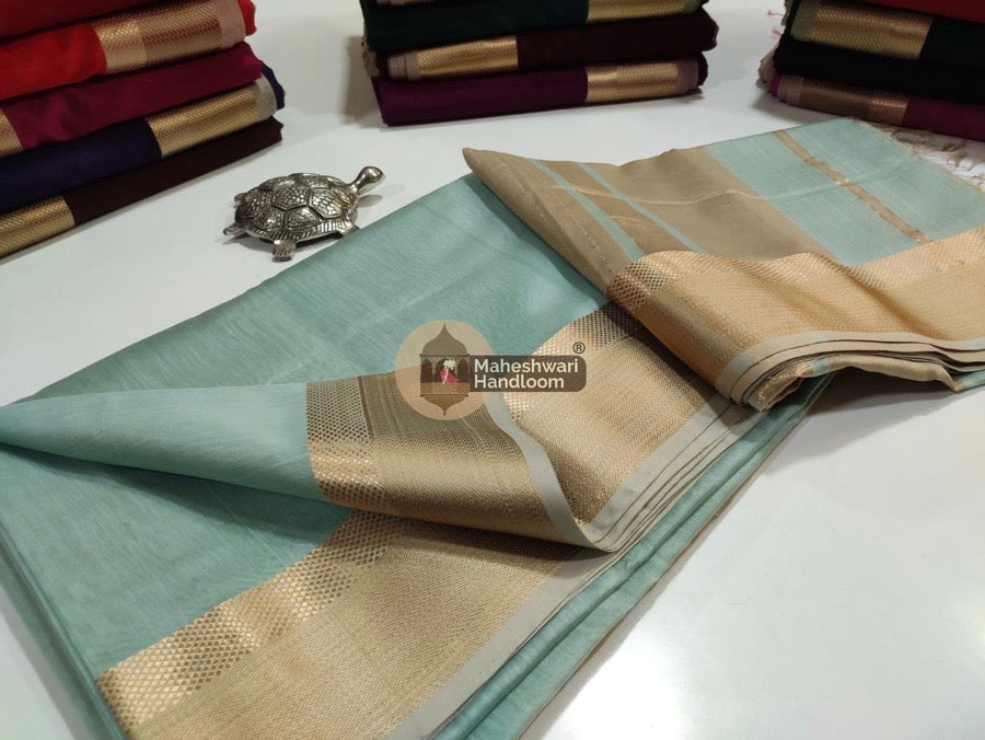 Mint Green Thread Border Saree 16