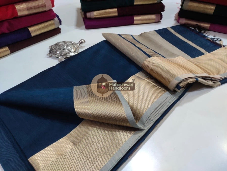 Navy Blue Thread Border Saree 22