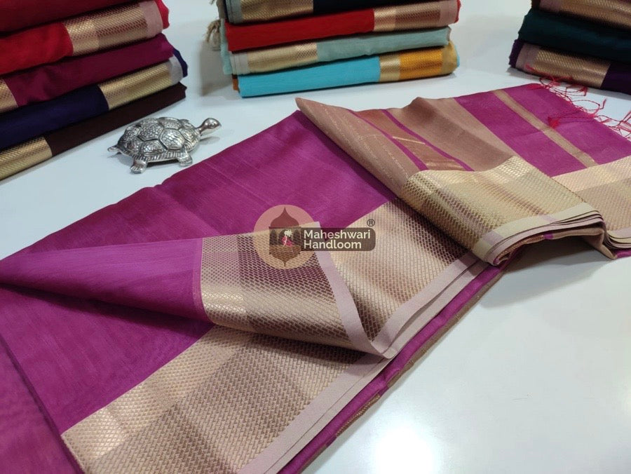Magenta Pink Thread Border Saree 26