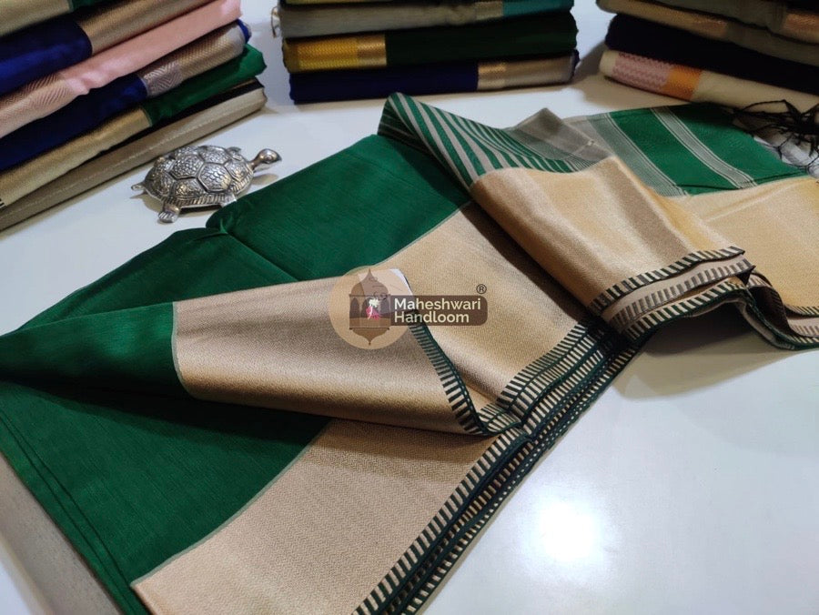 Bottle Green Thread Border Saree 30