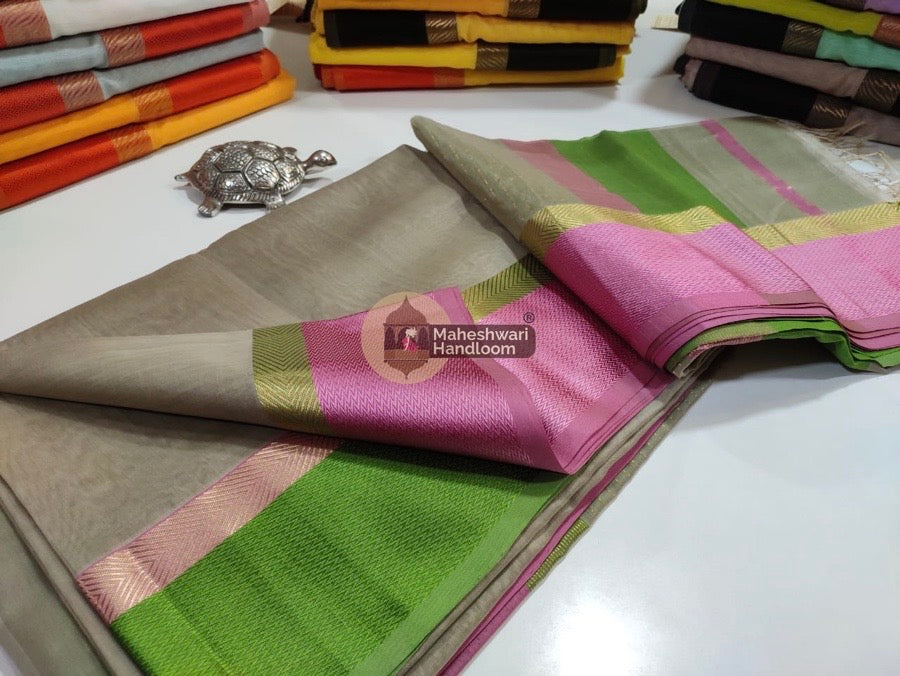Beige Ganga Jamuna Border Saree 01