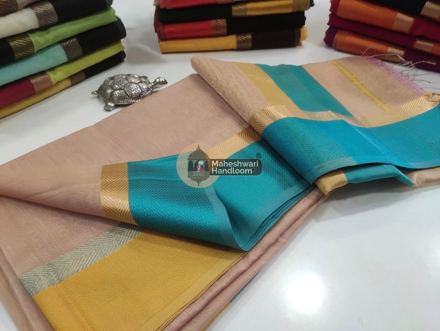  Light Peach Ganga Jamuna Border Saree 020